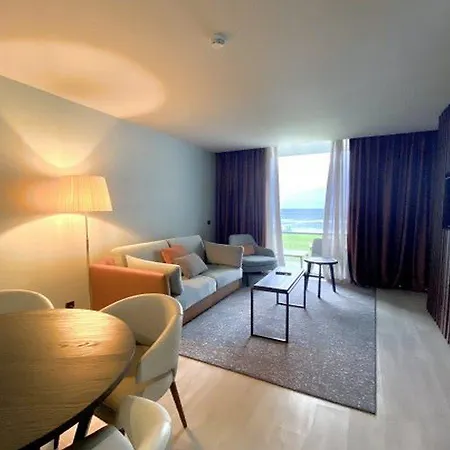 Mar & Hotel 5*