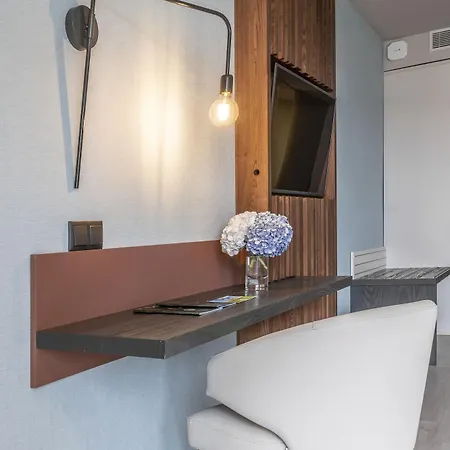 Hotel Mar & 5*