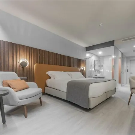 Mar & Hotel 5*