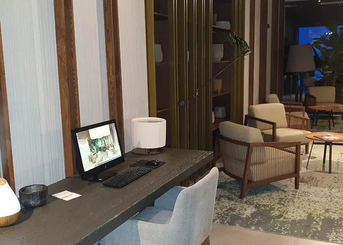 Mar & هيبيرا غْريندي