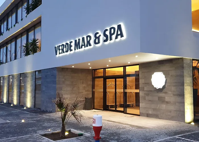 Mar & هيبيرا غْريندي