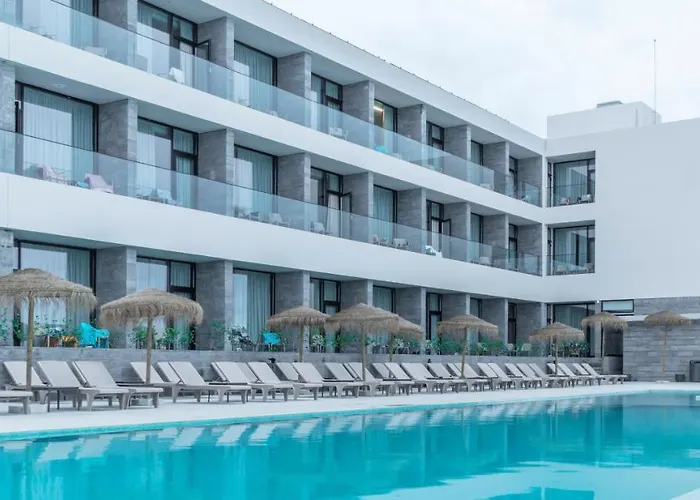 Mar & هيبيرا غْريندي